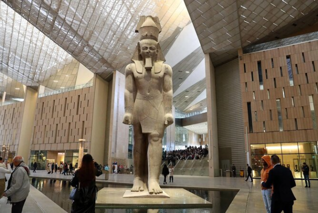 Hurghada to Cairo: Pyramids & Museum for First-Time Visitors